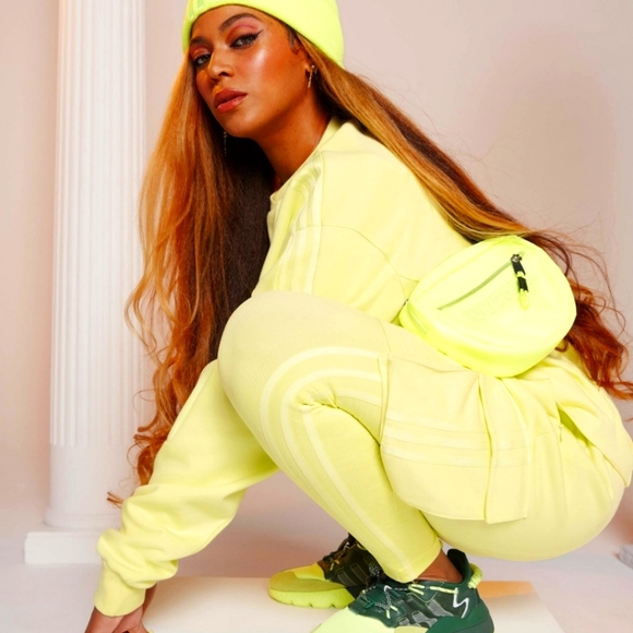 Adidas Originals X Ivy Park Hyres Yellow Belt Bag (Unisex) - Picture 13 of 13